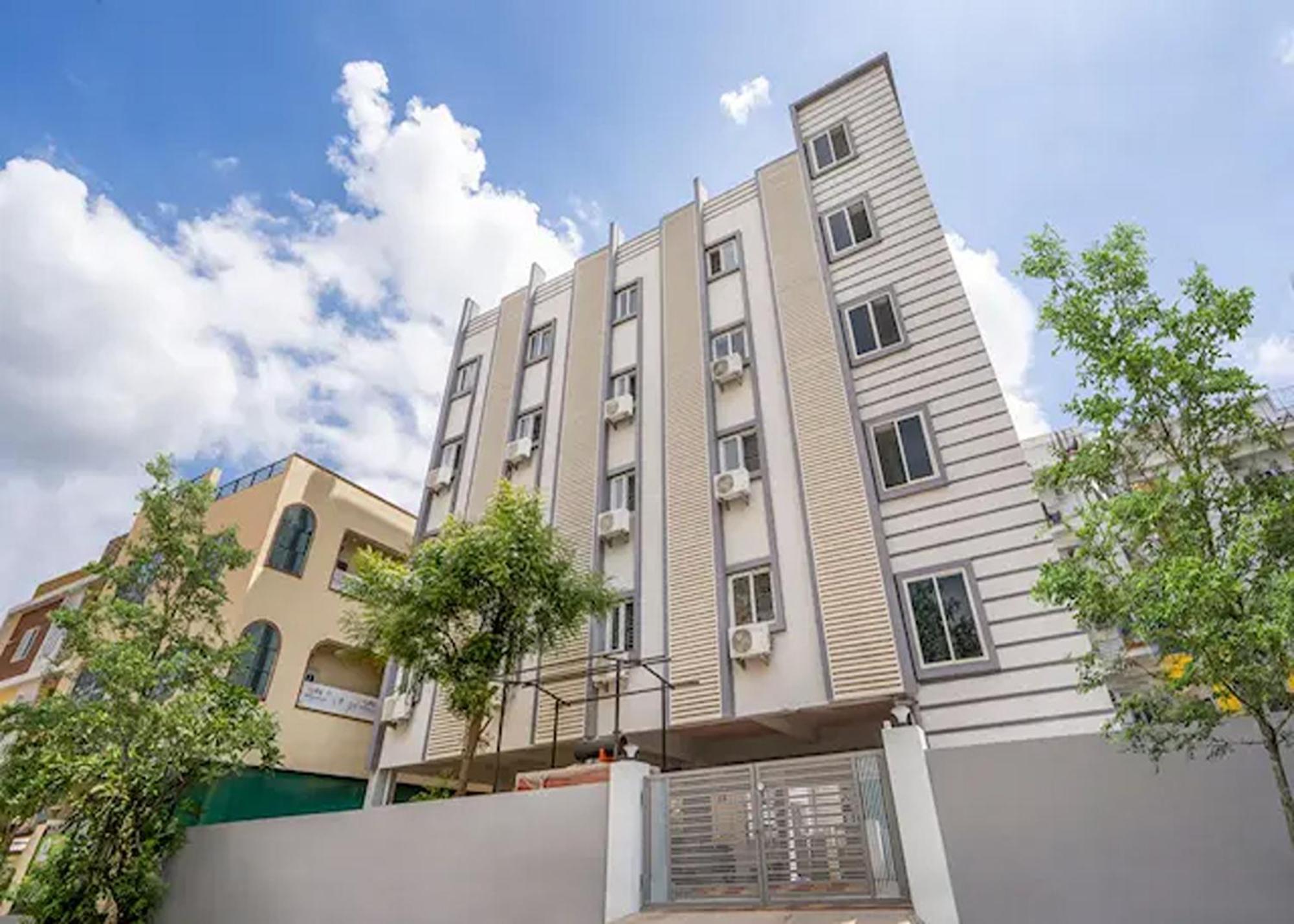 Living Homes Azura- Gachibowli, Near Dps Gachibowli, Haiderabad Buitenkant foto